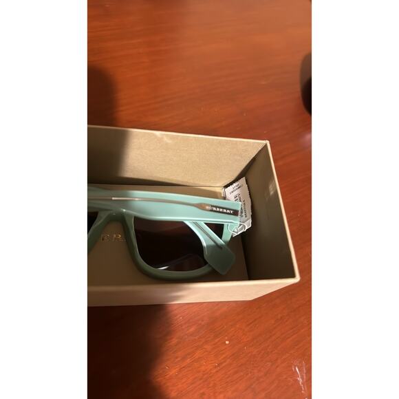 Burberry 54mm Square Sunglasses Frame Green Lens Violet - Picture 11 of 14